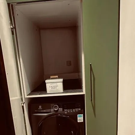 Апартаменты 2 Bedroom Beachside 13th Floor Сент Джулианс