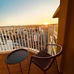 2 Bedroom Beachside 13th Floor Saint Julian's