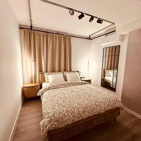 2 Bedroom Beachside 13th Floor *