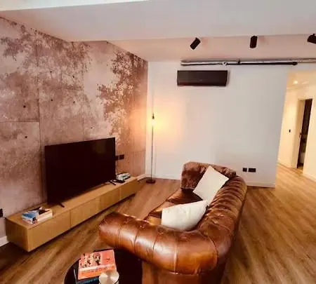 2 Bedroom Beachside 13th Floor *