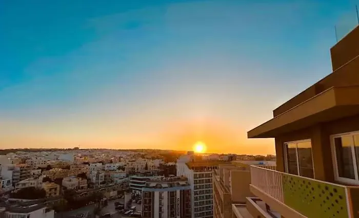 דירה 2 Bedroom Beachside 13th Floor *