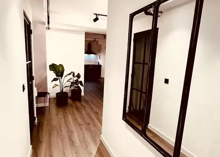 2 Bedroom Beachside 13th Floor *